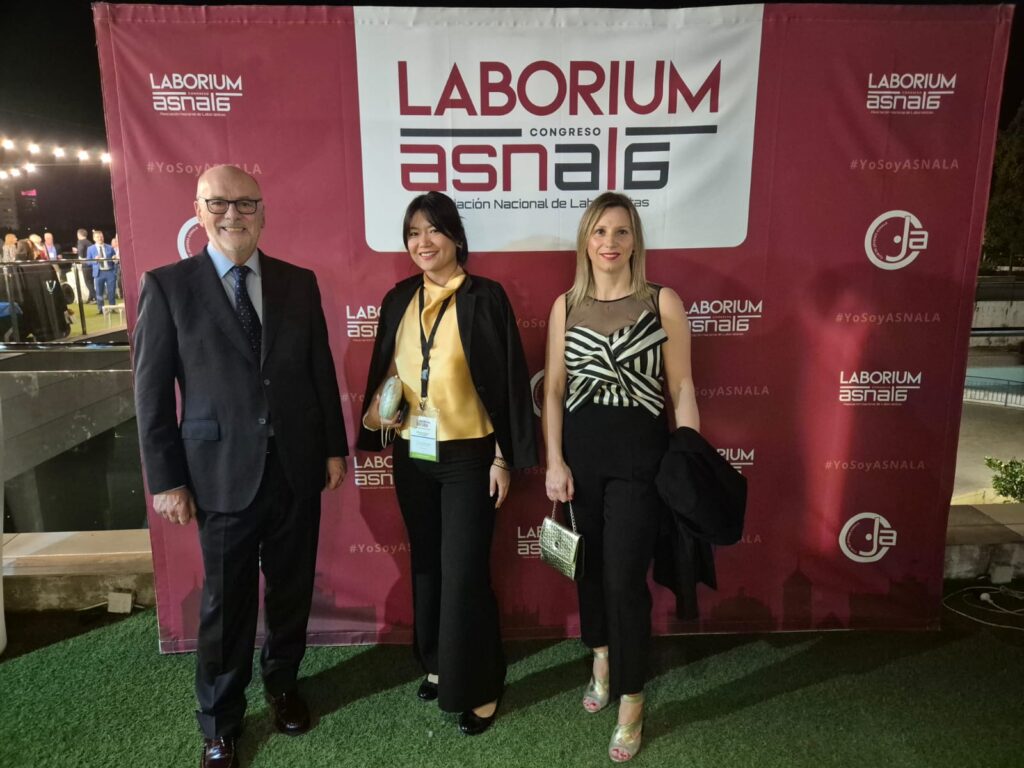 El equipo de Tecnolawyer en el photocall de la Cena de Gala del Congreso ASNALA 2025.